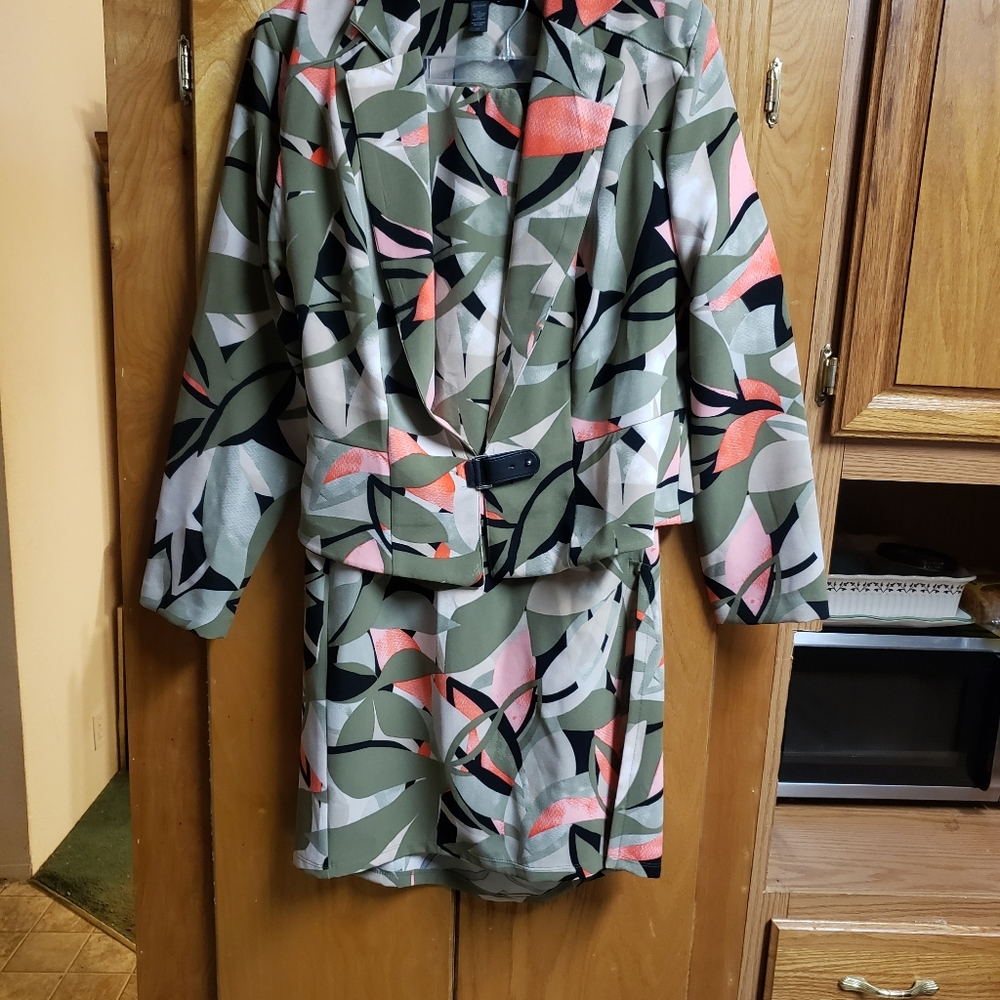 Floral 2-piece Suit